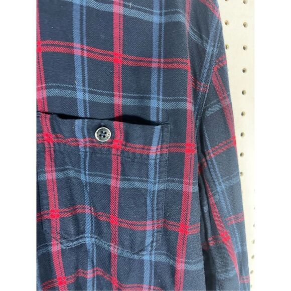 L.L Bean button down flannel shirt - Picture 4 of 6